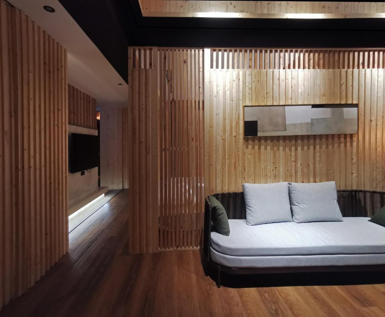 Seasons Boutique Motel Καοσιούνγκ Εξωτερικό φωτογραφία